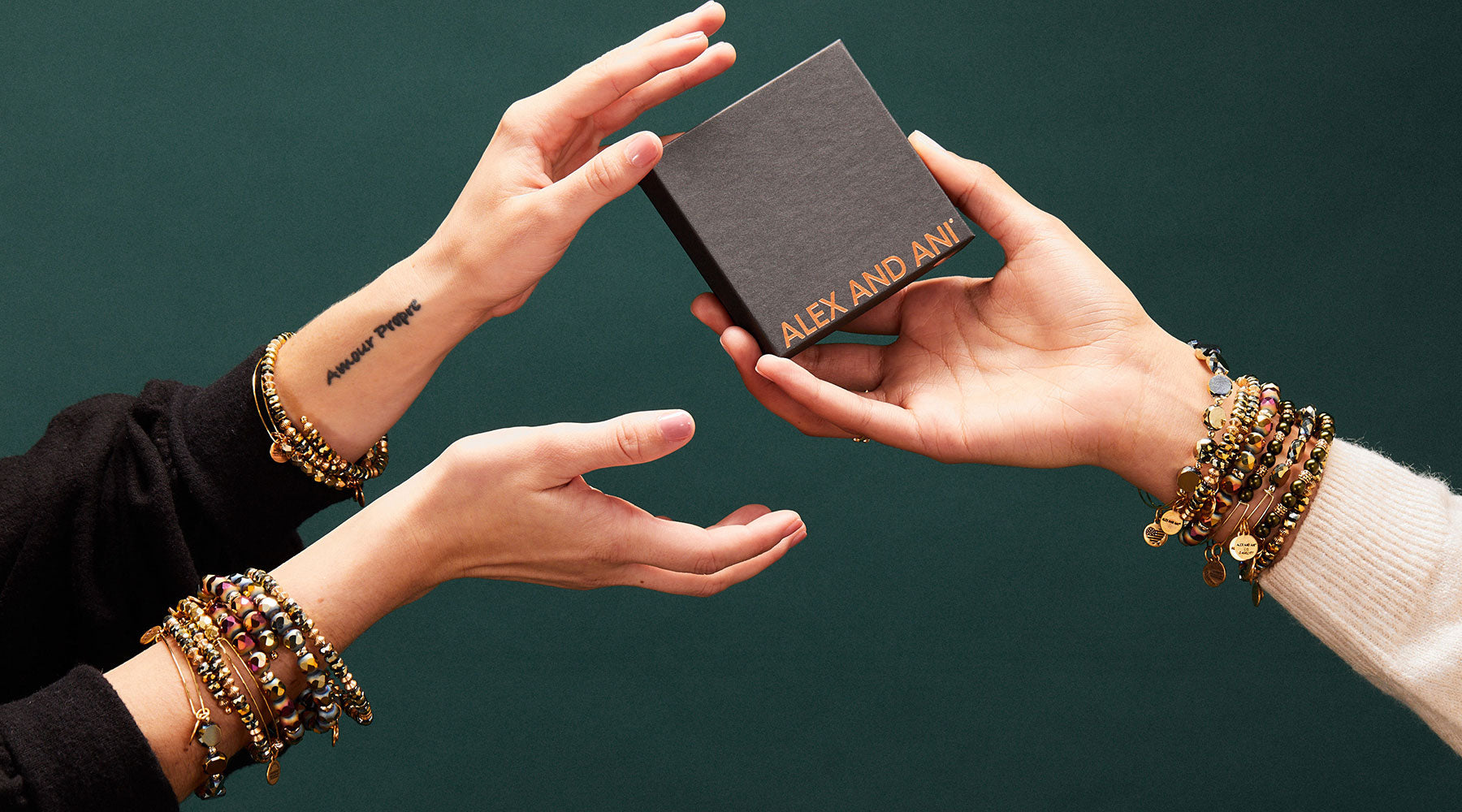 individual gifting holiday gifts for her