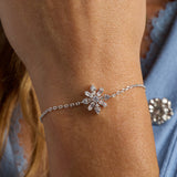 AA26-R-Holiday-Radiant-Snowflake-Lifestyle-05