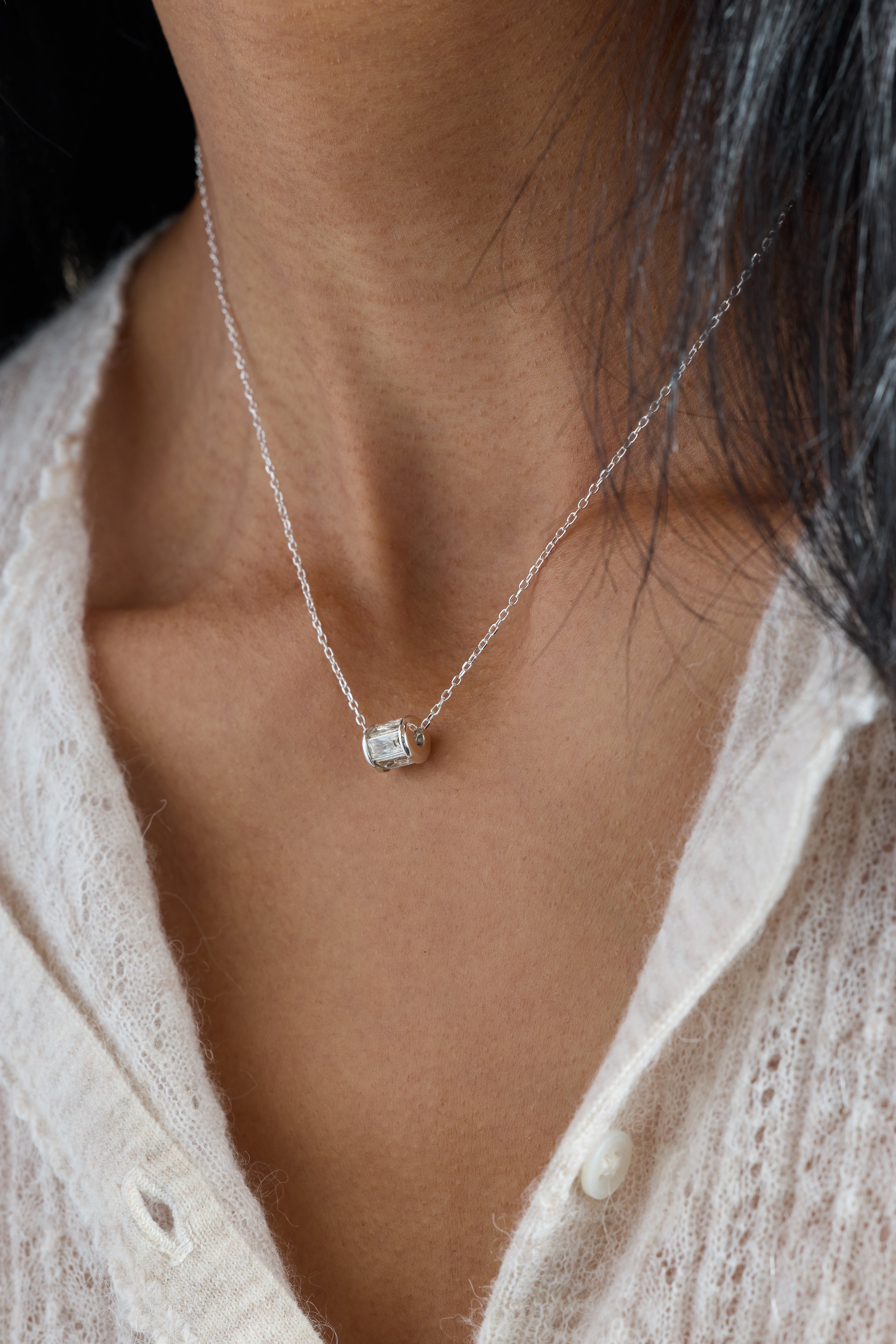 AA26-R-Holiday-Precious-Birthstones-Lifestyle-05