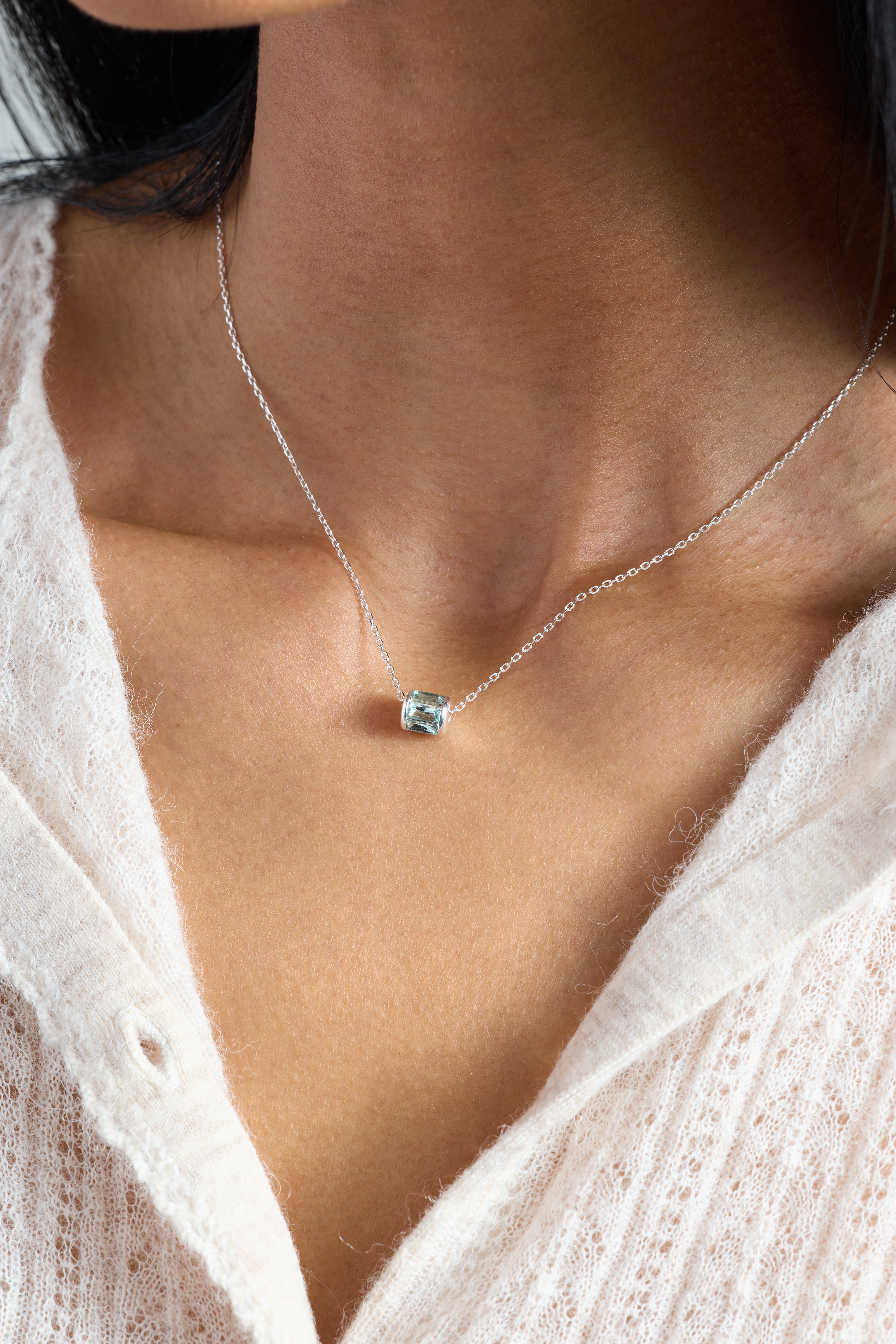 AA26-R-Holiday-Precious-Birthstones-Lifestyle-03