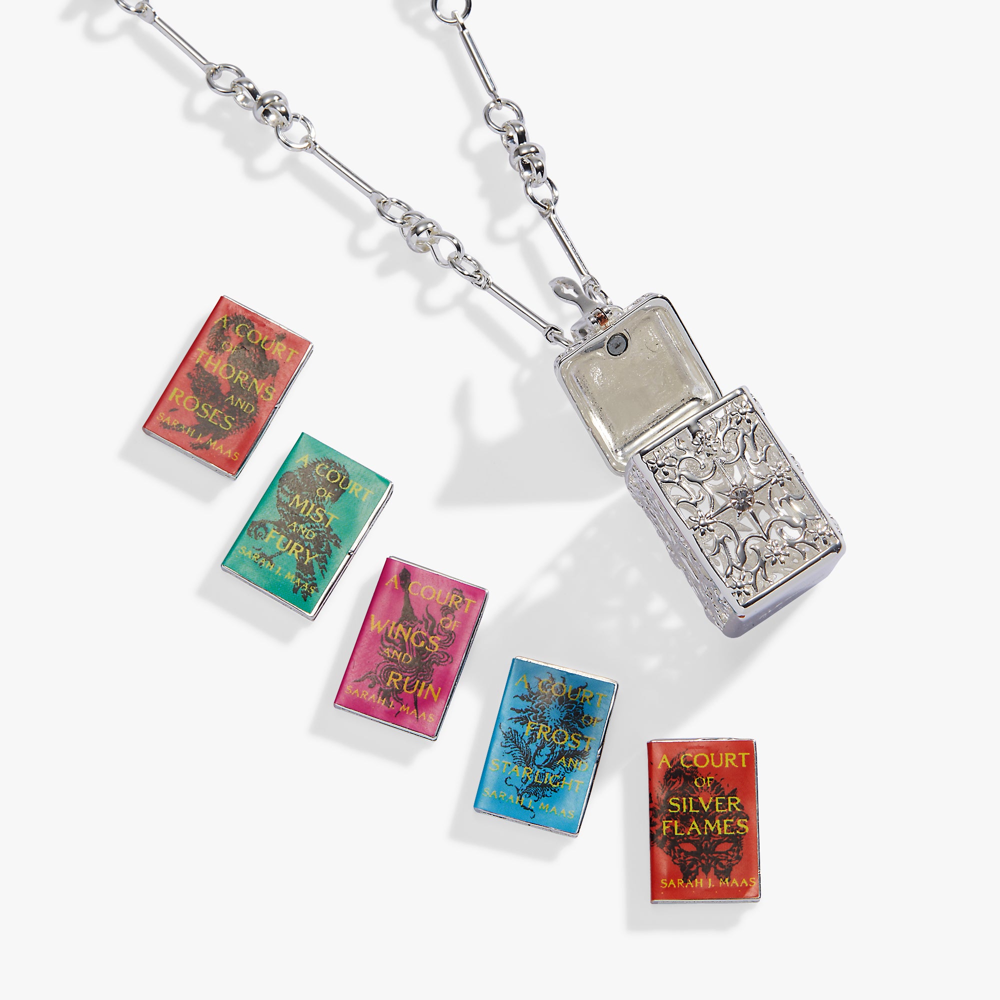 acotar-book-club-book-box-neccklace-4-AL260555FSS