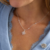 AA26-R-Holiday-Radiant-Snowflake-Lifestyle-08