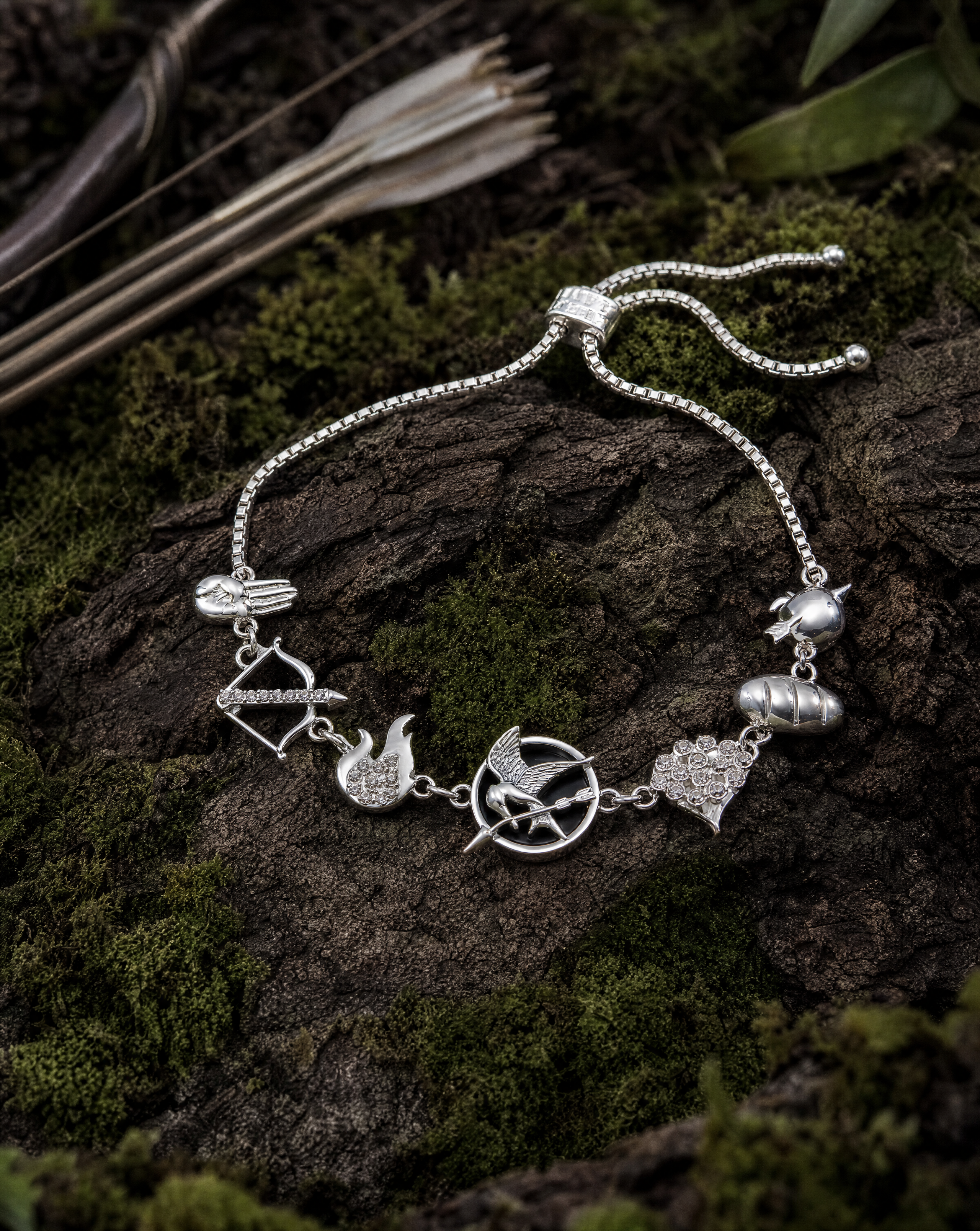 AA26-AI-Hunger-Games-Product-15