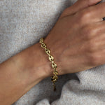 AA26-R-Holiday-Layering-Chains-Lifestyle-04