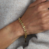AA26-R-Holiday-Layering-Chains-Lifestyle-04
