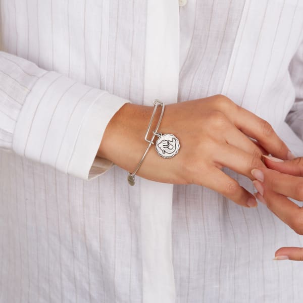 Fendi Inspired Bracelet, Women's Fashion, Jewelry & Organizers, Bracelets  on Carousell