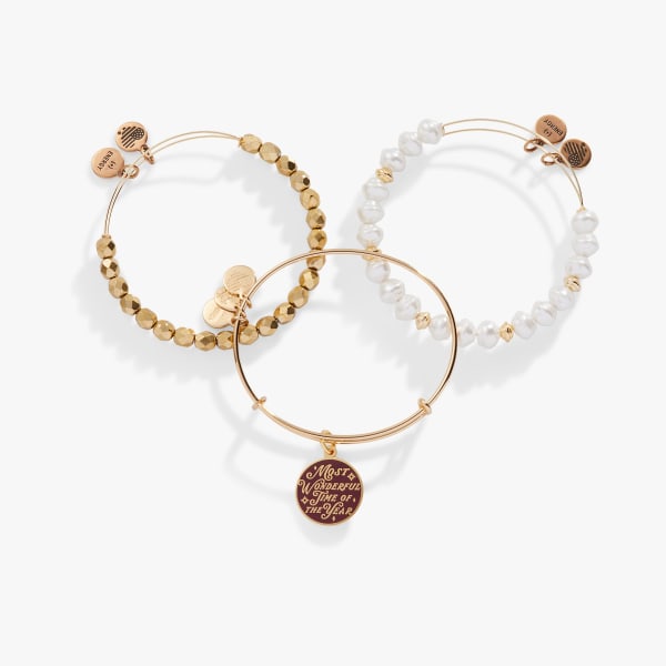 /fast-image/h_600/a-n-a/products/most-wonderful-time-of-the-year-charm-bangle-set-of-3-front-AA706622SG.jpg
